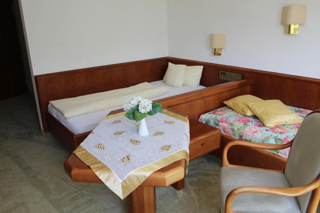 Hotel am Kurpark Bad Wimpfen Ruang foto